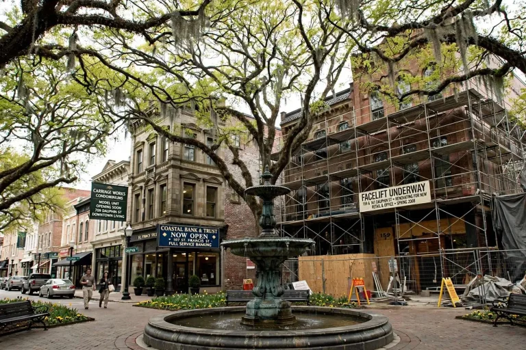 Illustration for the news story: Banks, Condos and a Facelift on Bienville Square: Downtown Mobile’s Spring Ledger
