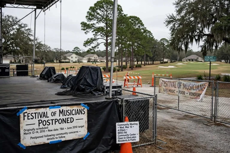 Illustration for the news story: Festival of Musicians Postponed After Complaints From Nearby GlenLakes Neighborhood
