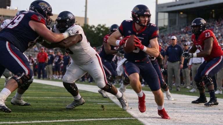 Illustration for the news story: Trey Fetner Embraces Short-Yardage Wildcat Role for South Alabama Ahead of ULM