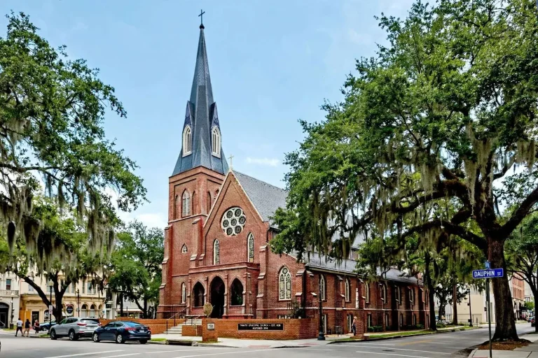Illustration for the news story: Trinity Episcopal Church’s Steeple Returns Three Years After Tornado Damage