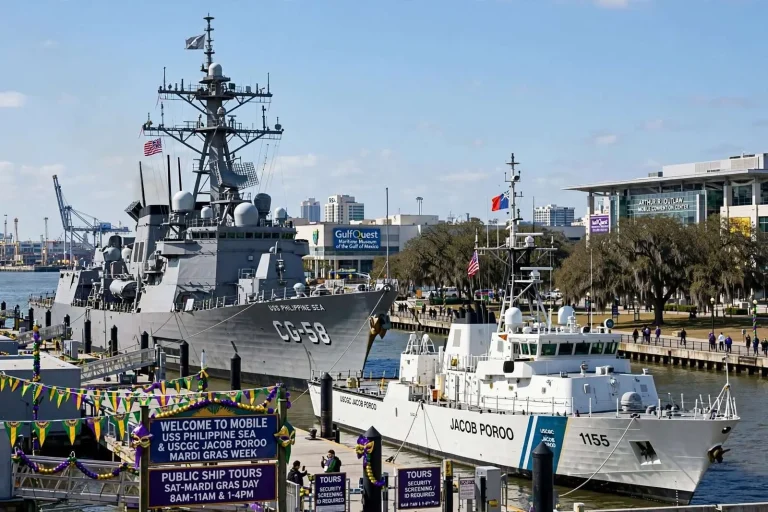 Illustration for the news story: USS Philippine Sea and Coast Guard Cutter Sail Into Mobile for Mardi Gras Week