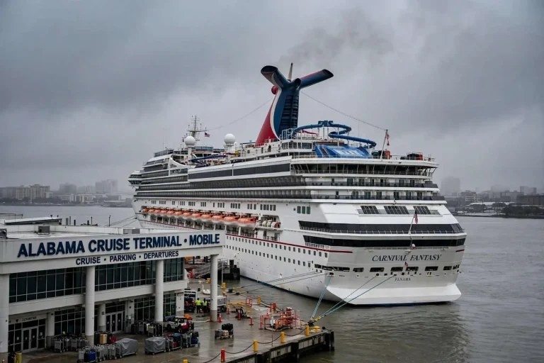 Illustration for the news story: Carnival Fantasy Delayed, Cruise Shortened; Passengers Offered 50% Refund