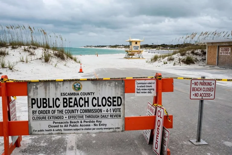 Illustration for the news story: Escambia County commission votes to keep public beaches closed