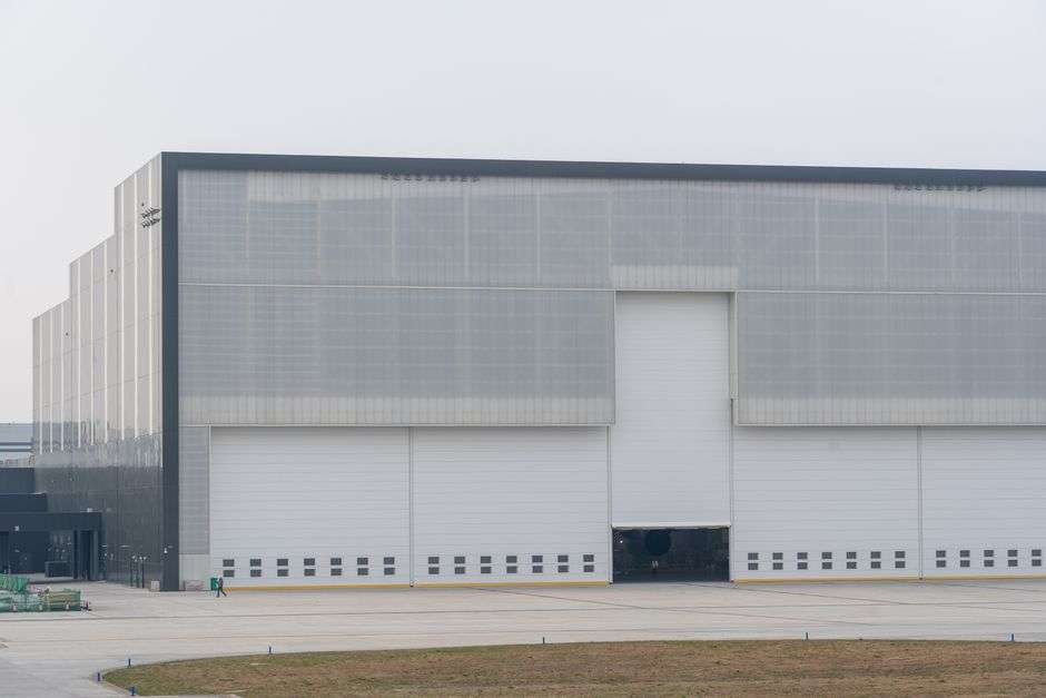 Large modern warehouse and distribution center building similar to the type planned for Loxley