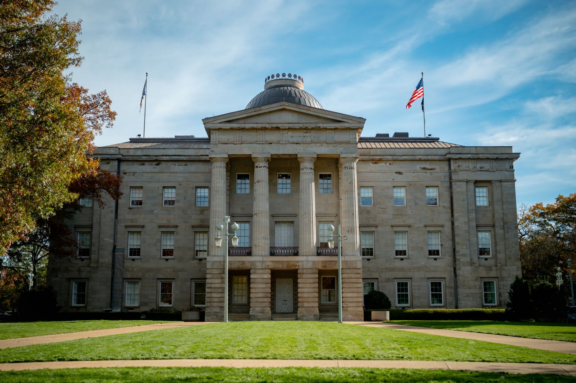 The Alabama State Capitol building in Montgomery under a clear sky