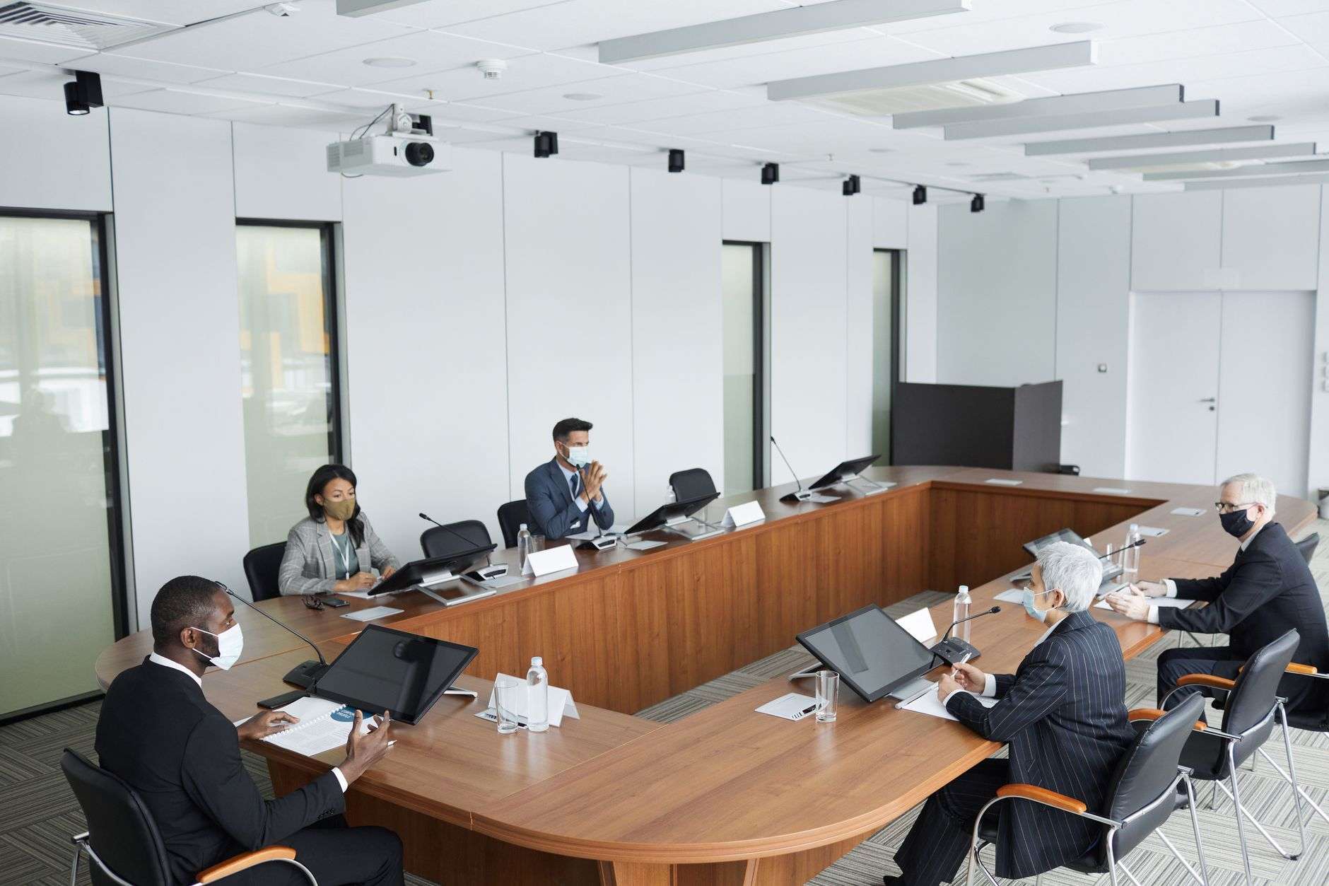 School board members meeting to discuss district business