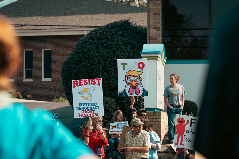 Political rally sign representative of Mobile tea party election activity