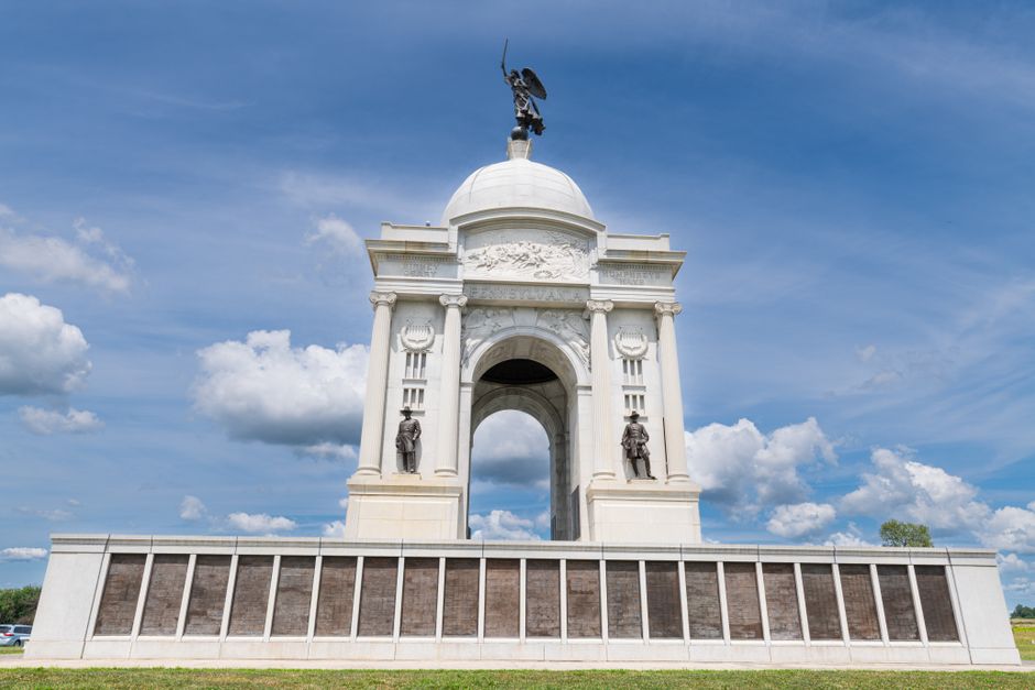 Stone memorial monument honoring fallen service members