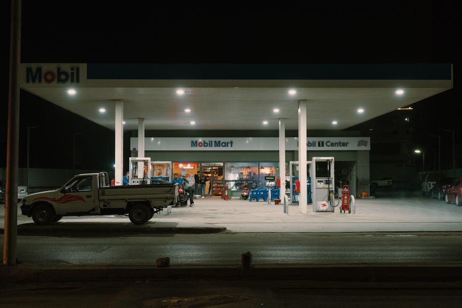 Convenience store at night, the scene of an armed robbery in Mobile, Alabama
