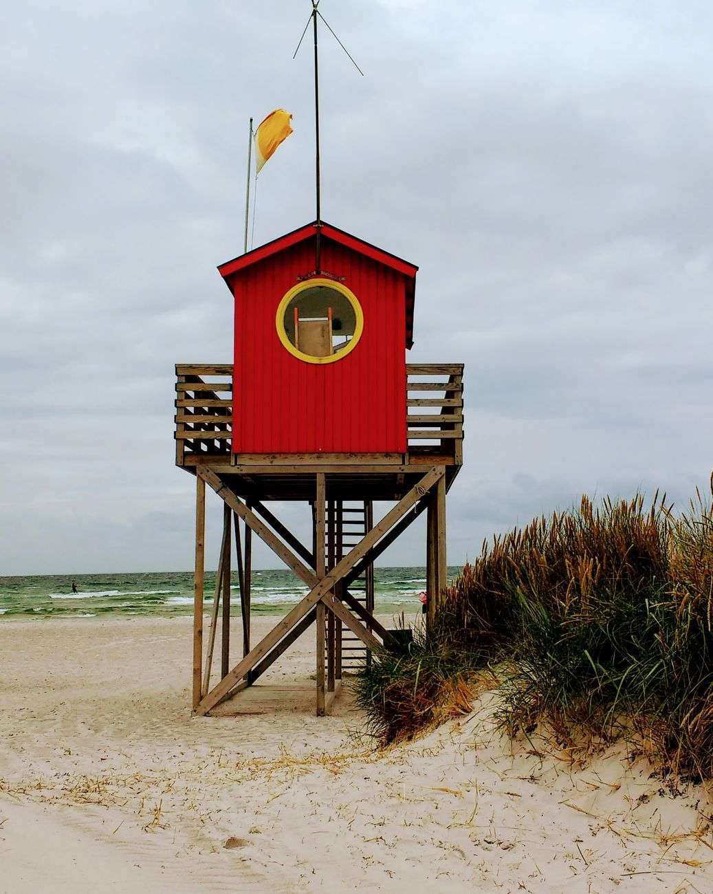 Lifeguard tower overlooking a Gulf Coast beach