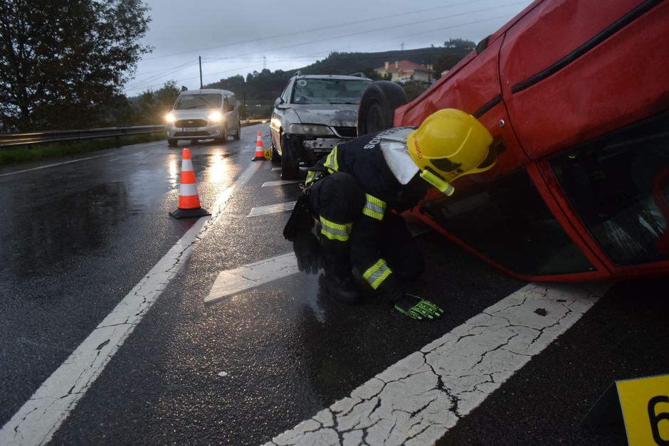 Rural two-lane highway representative of the Baldwin County crash site