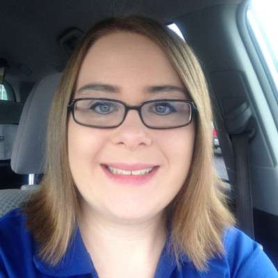 Best Buy Manager Elaine Weaver
