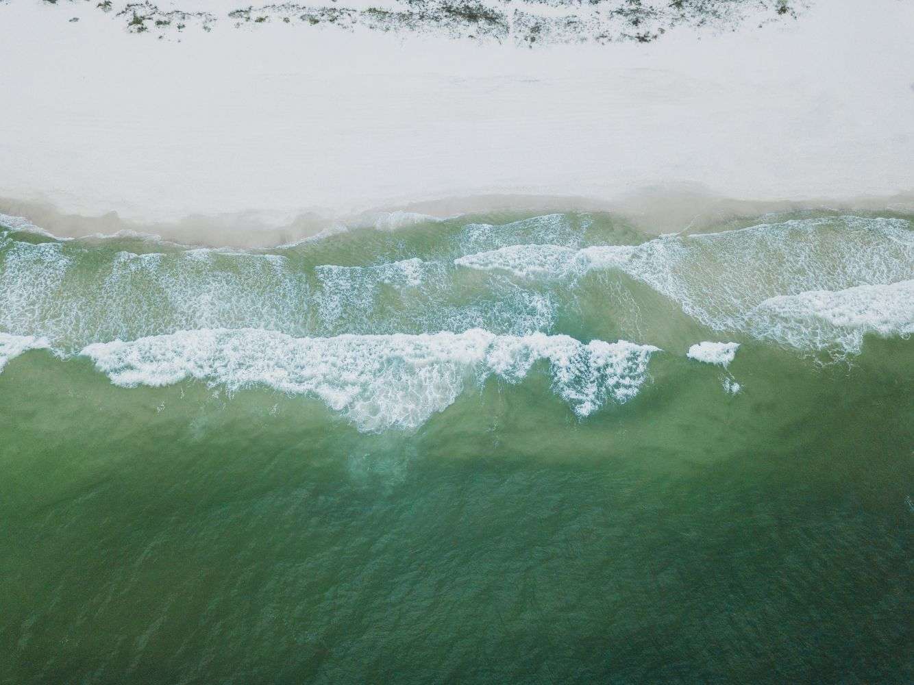 Sunny beach along the Alabama Gulf Coast
