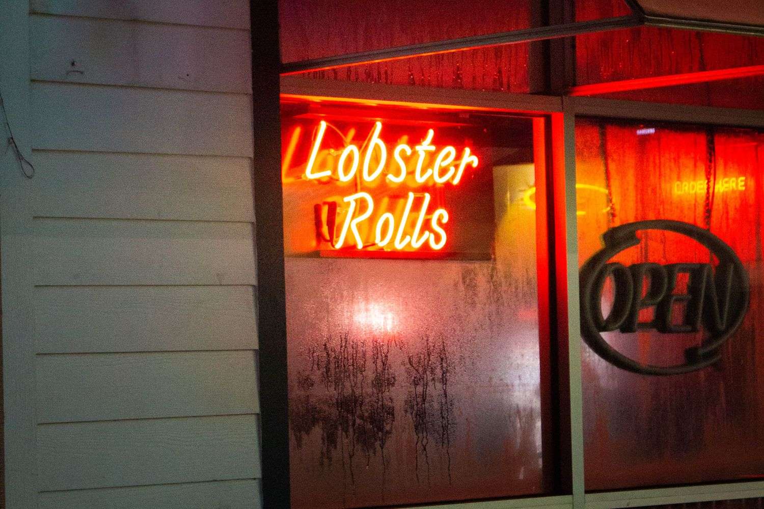 Exterior of a seafood restaurant in Gulf Shores, Alabama