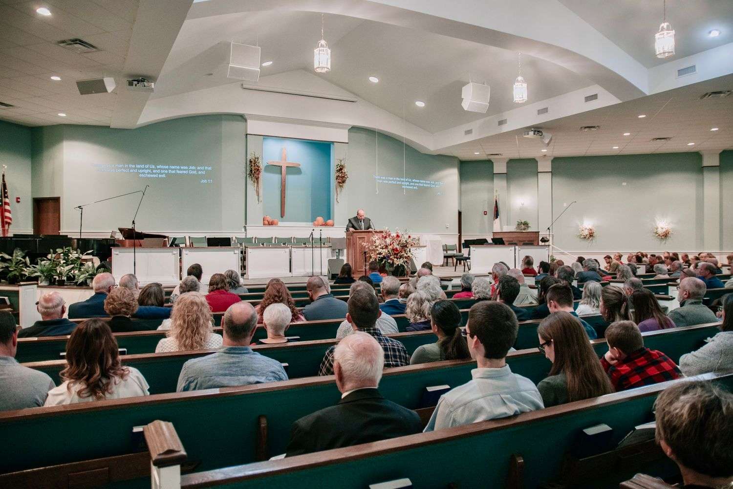 Congregation gathered for a joint worship service in Mobile