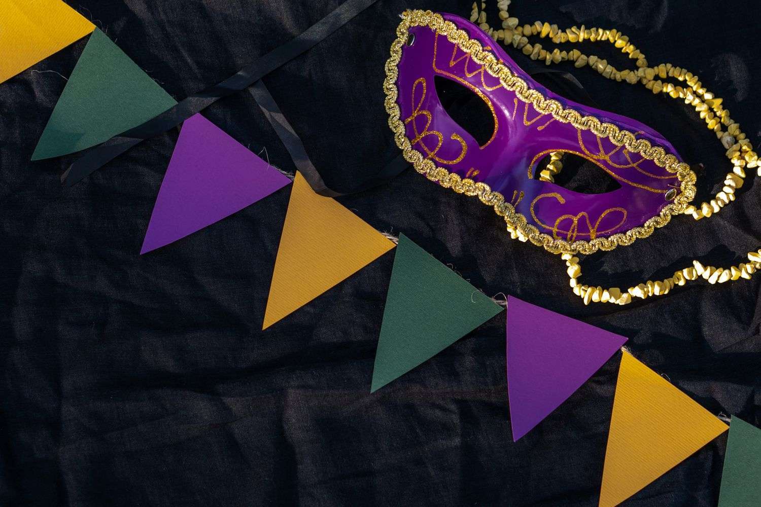Downtown Mobile bar on Dauphin Street decorated for Mardi Gras