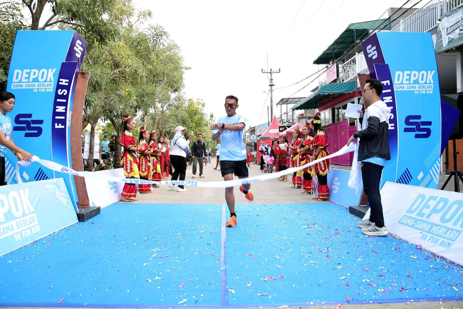 Runners participating in a 5K street race