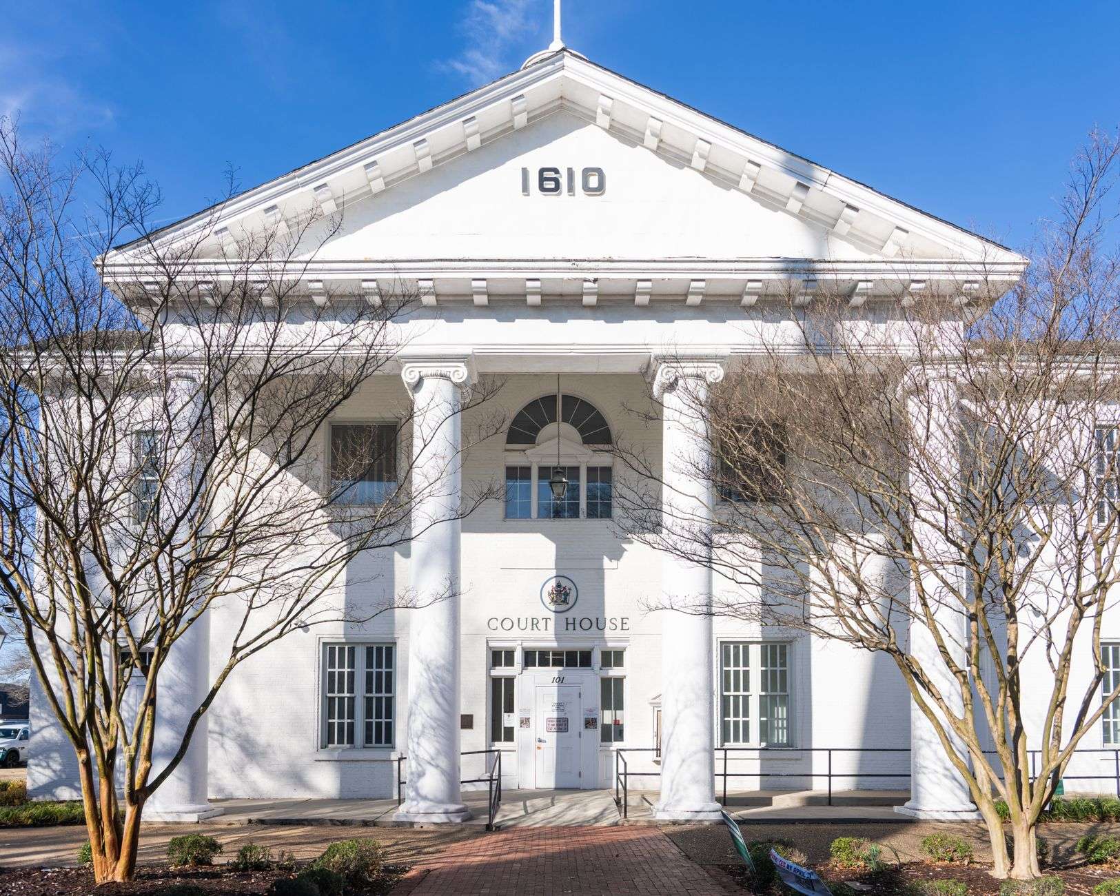 Exterior of a county courthouse building