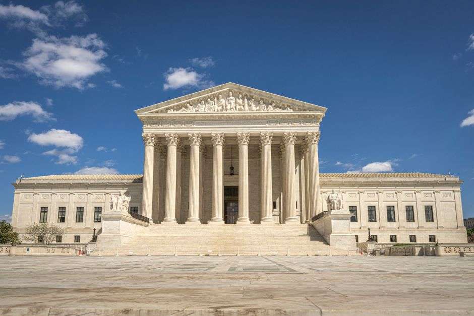 The exterior of a federal courthouse building
