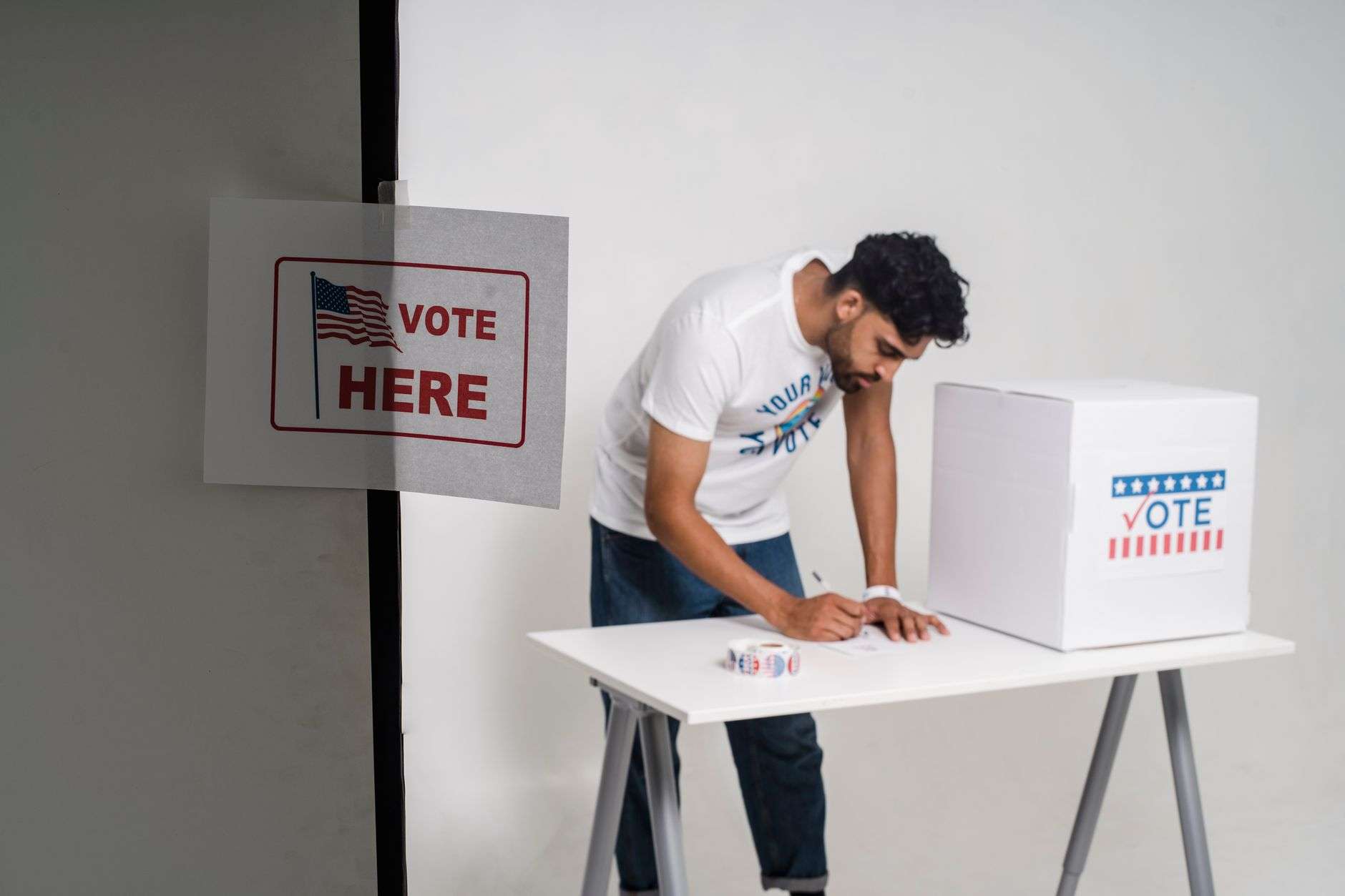 A polling place sign directing voters on an election day
