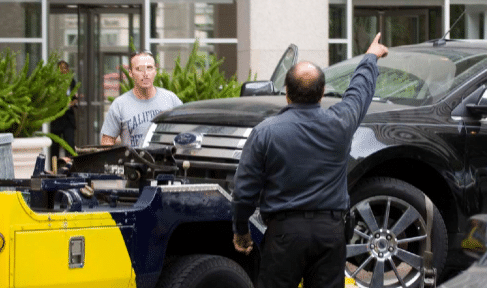 hoa tow truck